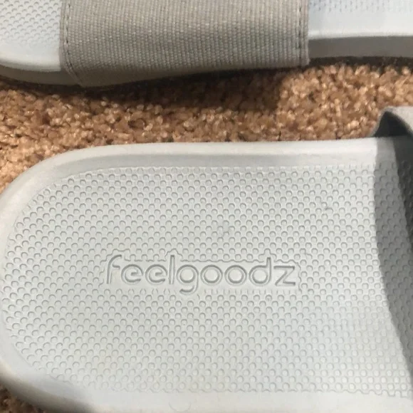 Feelgoodz /NWT/ Easy Day Slides Color: Sage/ Woman’s XS 5-6 & L 9.5-11 & - Picture 4 of 10